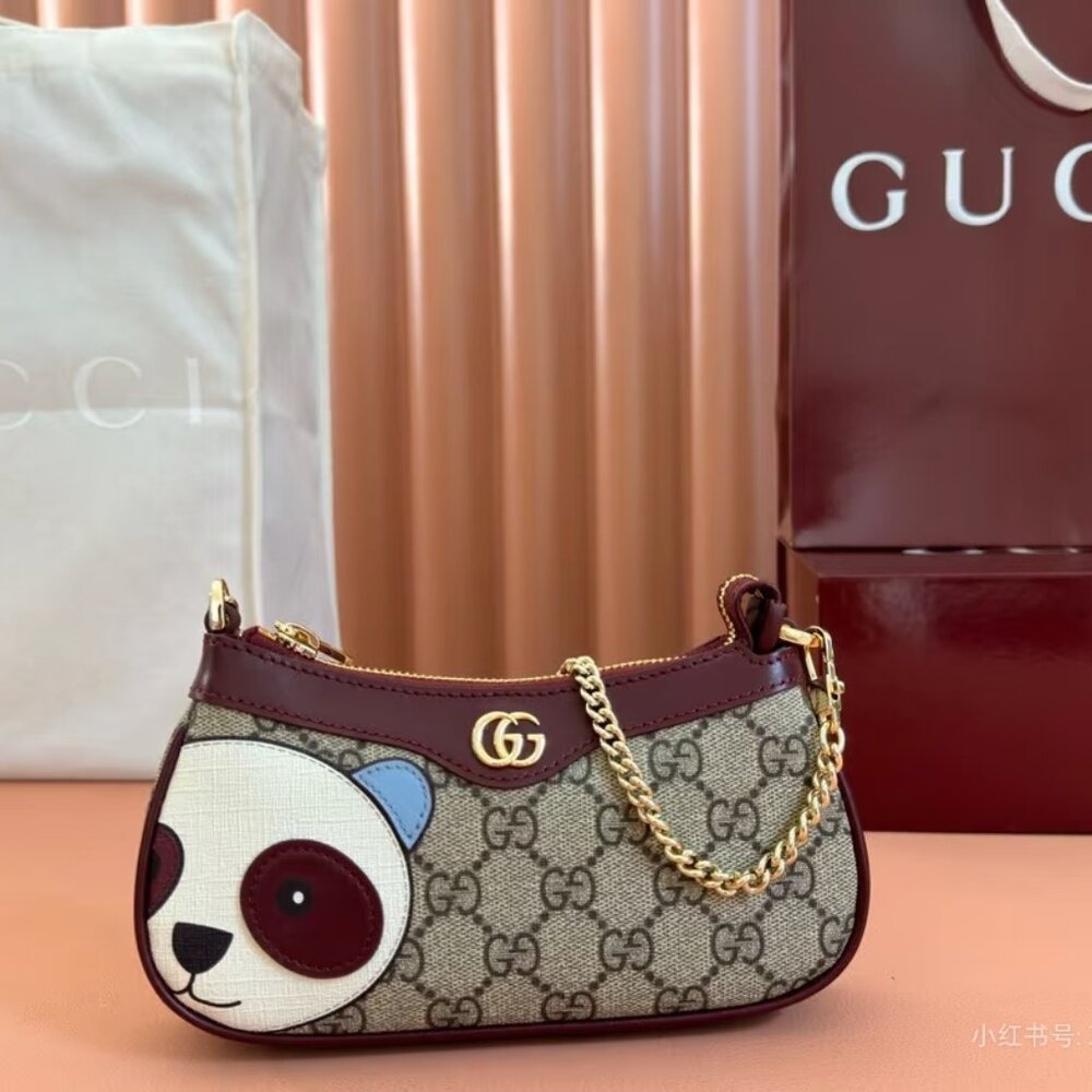 Gucci bags are new, trendy and versatile, interpreting high-end fashion attitude